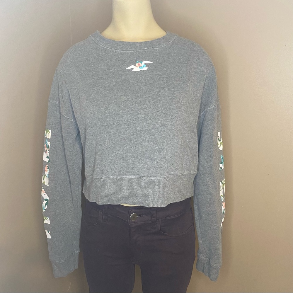 Hollister Gray Cropped Sweatshirt With Floral Logo Womens Size Small